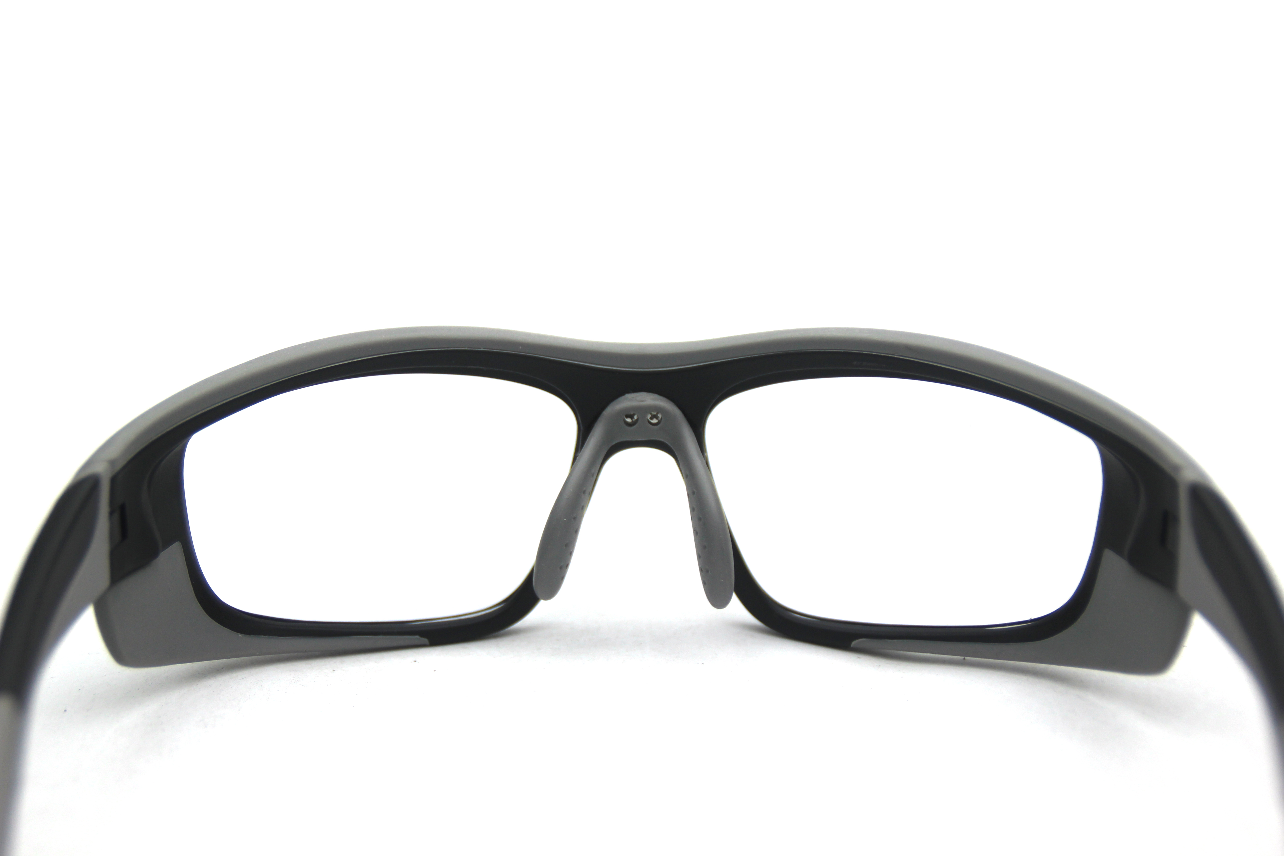 Safety glasses can be adjusted vertically and horizontally