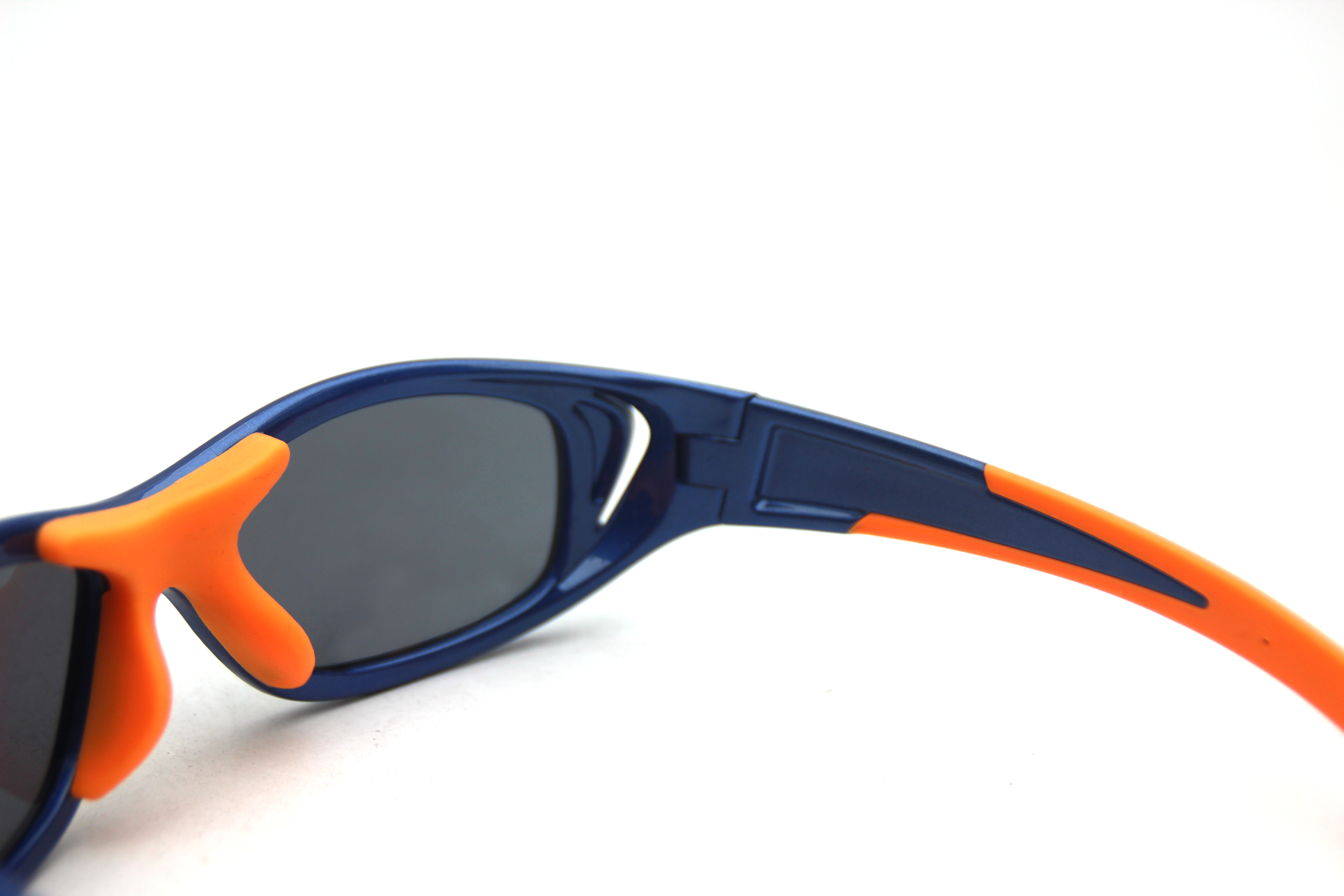 The curve is suitable for sports Short temples is TPE+Nylon head strap glasses